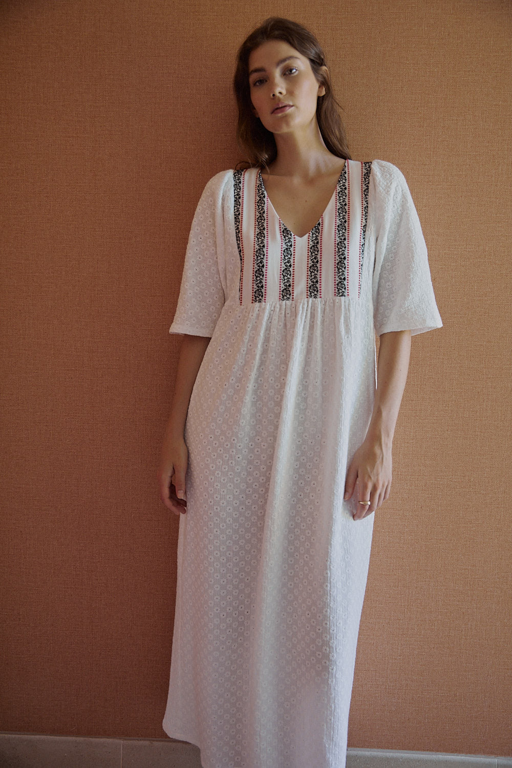 Vestido AURORA flor pequeña bordada