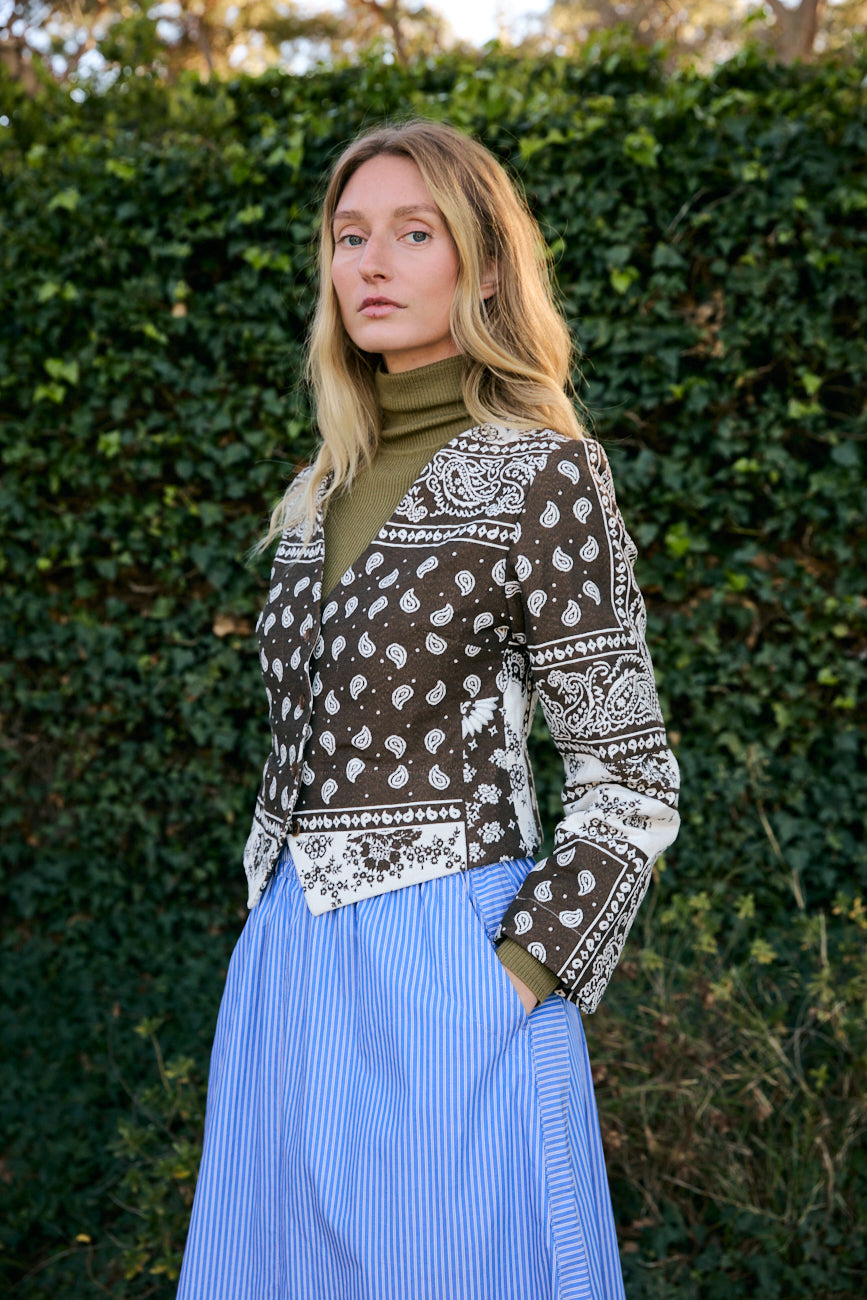 Chaqueta Greg brown paisley