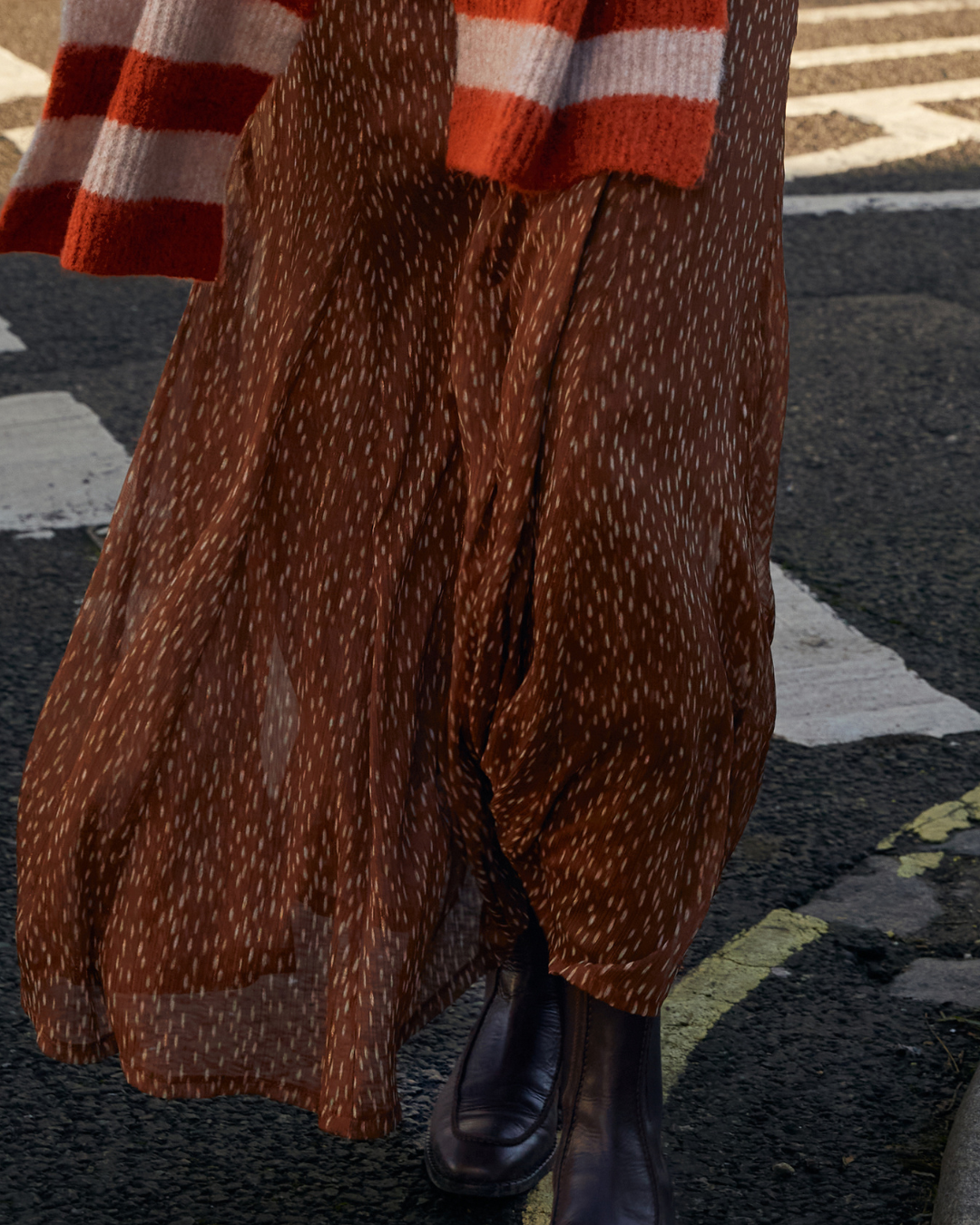 Falda Leslie Camel & White