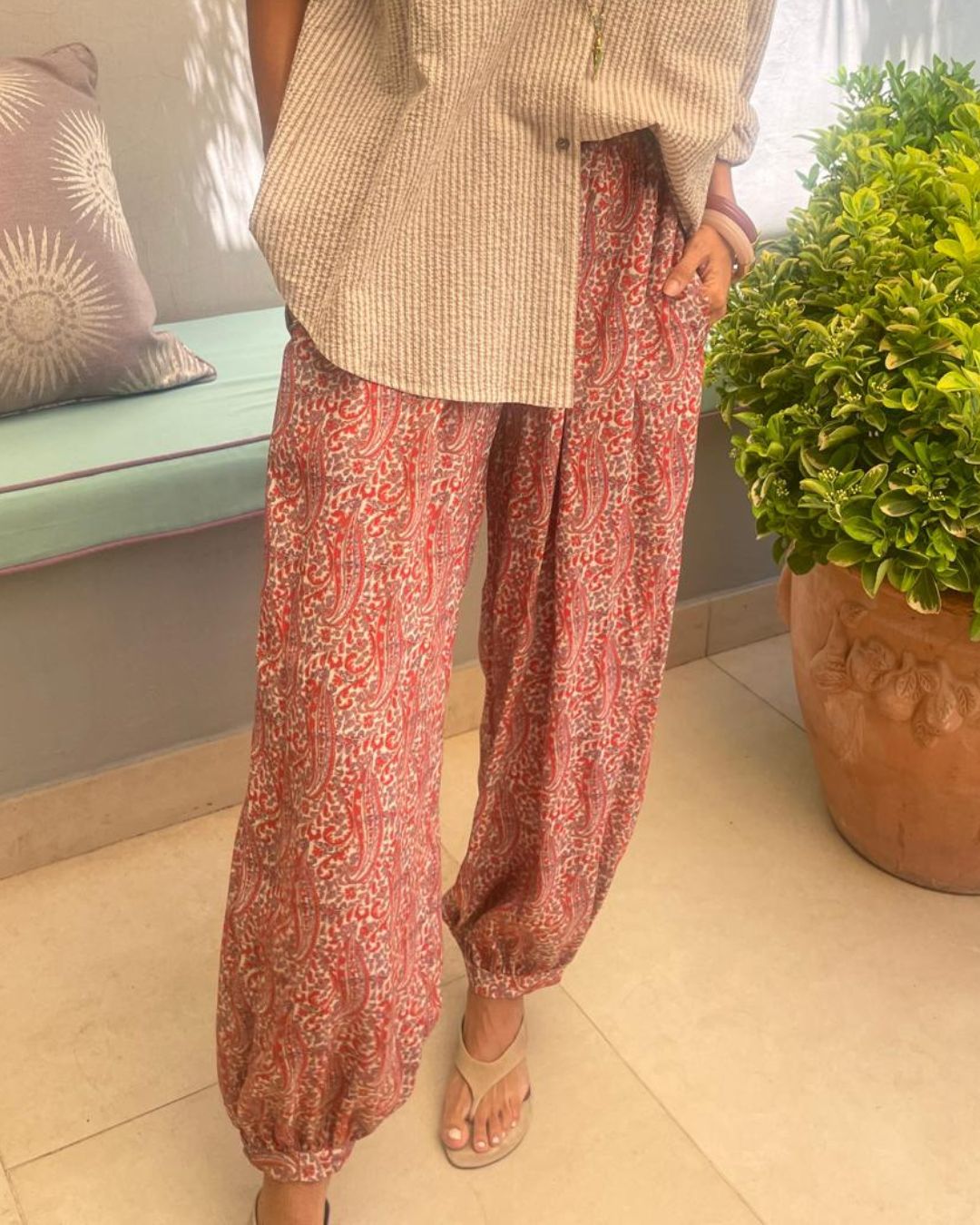 Pantalón MARC red paisley