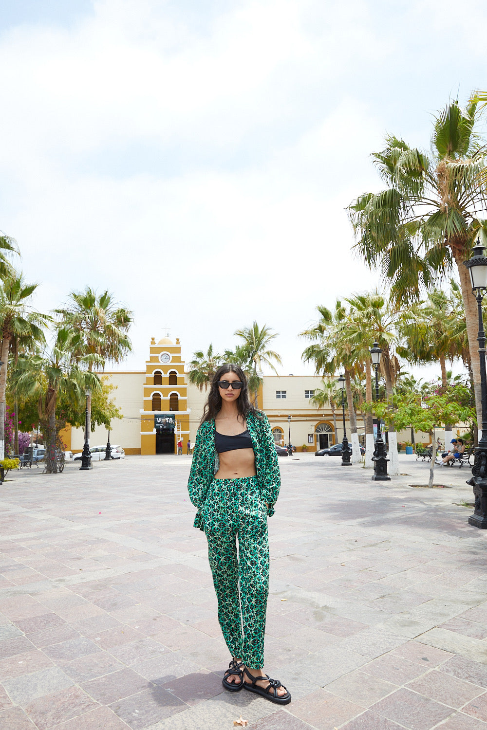 ROB Tropicana pants