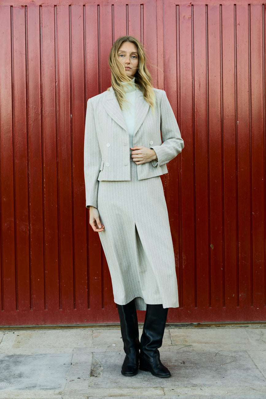 Ivet beige diplomat skirt