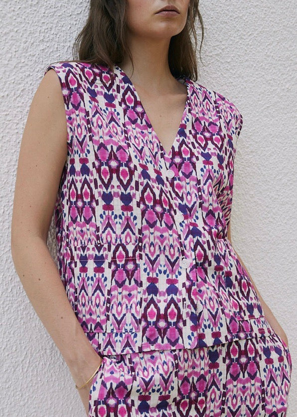 KARL fuchsia ikat vest