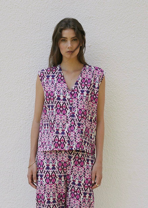 Chaleco KARL ikat fucsia