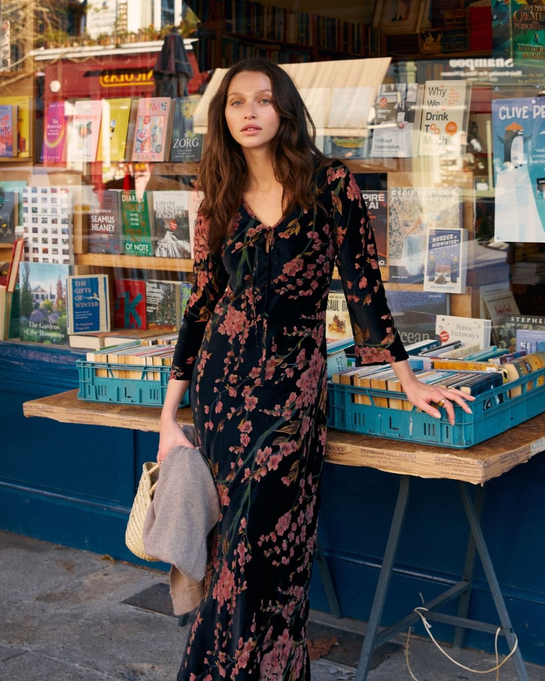 Vestido Tish Black Velvet Flowers