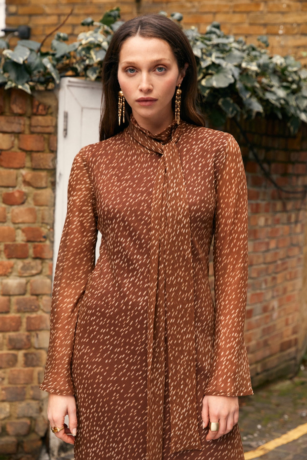 Vestido Melina Camel & white motifs